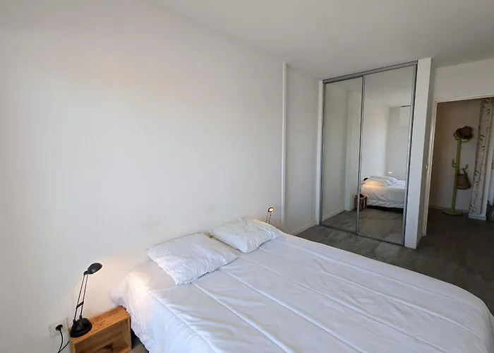 Apartment T2 35m2 Au Port D'arcachon Avec Balcon Et Parking Securise - Fr-1-420-28 *